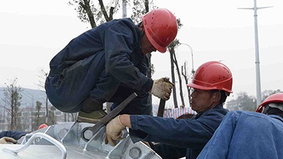 湖南張家界電業(yè)局110kV線(xiàn)路新